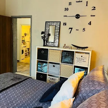 Apartment Apartman Dolly *